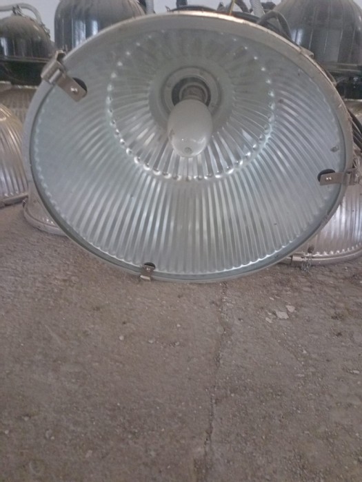 Lampă industrială