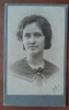 Fotografie tip CDV, tanara la 18 ani, 1913