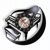 PIAN- ceas de perete