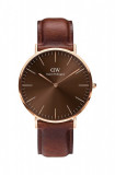 Daniel Wellington ceas barbati, culoarea maro