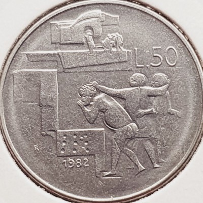 2691 San Marino 50 Lire 1982 Social Achievements &amp;ndash; Racial tolerance km 136 foto
