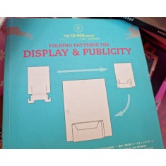 Folding patterns for display and publicity