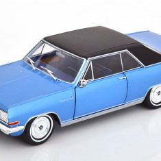 Macheta Opel Diplomat A V8 Coupe 1965 albastru - Whitebox 1/24