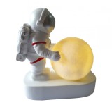 Cumpara ieftin Statueta Astronaut Decorativa, Alb, 16cm, Ipsos. Figurina moderna pentru birou, living sau cadou deosebit