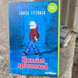 HARRIET SPIONEAZA - LOUISE FITZHUGH