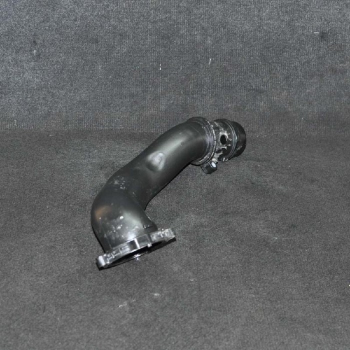Furtun intercooler st&acirc;nga MERCEDES-BENZ E W212 2015 OEM: A6510900242 1857517