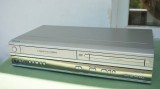 Video recorder VHS combo cu DVD player incorporat PHILIPS DVP-620VR