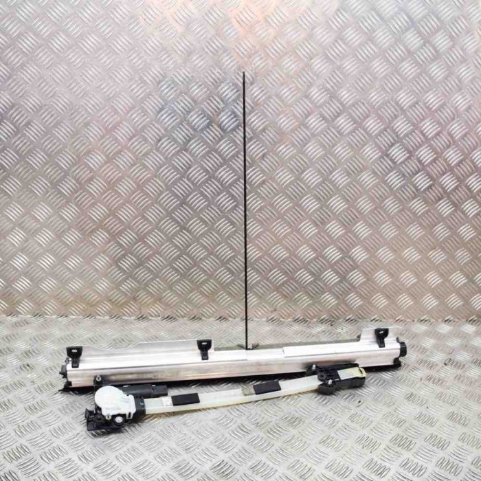 Rulou parasolar ușă dreapta spate AUDI A8 D4 4H_ 2011 OEM: 4H0861334