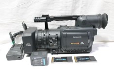 Camera video profesionala Panasonic AG-HVX200E DVCPRO HD MiniDV Mini DV card P2 16GB + 32 GB Full HD