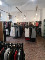 Afacere magazin second-hand foto