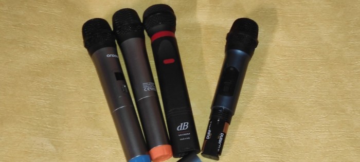 4 microfoane wireless - nu cunosc detalii