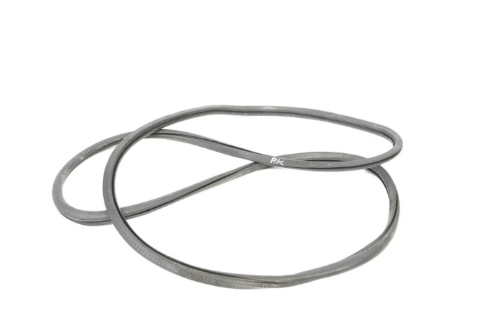 Garnitura ușă st&acirc;nga față PORSCHE CAYENNE 9PA 2004 OEM: 7L0867365A