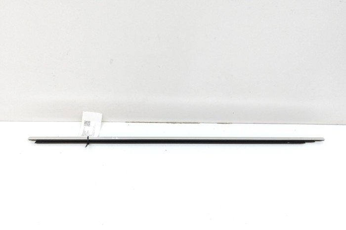 Chedar geam ușă dreapta spate SKODA KAROQ NU7 2020 OEM: 575839476D 23994473