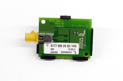 Amplificator de antena MERCEDES-BENZ EQAH243 2021 OEM: A1779052902 20806418 foto