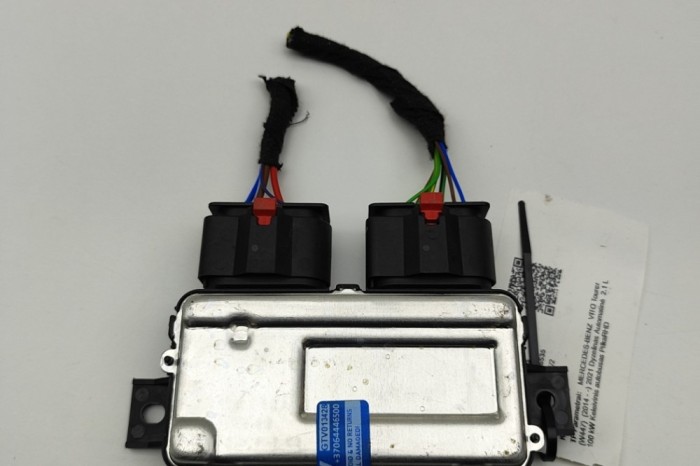 Unitate de control pompa de combustibil MERCEDES-BENZ VITO Tourer W447 2021 OEM: A0009015303,A00090008214 30719599