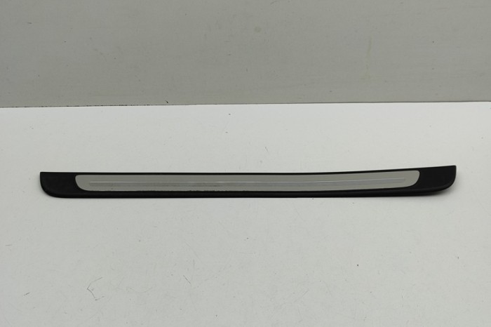 Ornament prag dreapta față AUDI Q4 SUV F4B 2024 OEM: 8V4853491M | 32043086