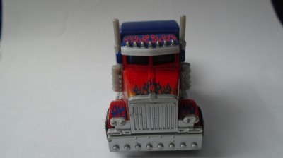 bnk jc Hasbro 2010 - Transformers - Optimus Prime foto