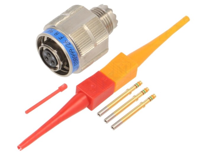 Conector militar 9, mamă, 7,5A