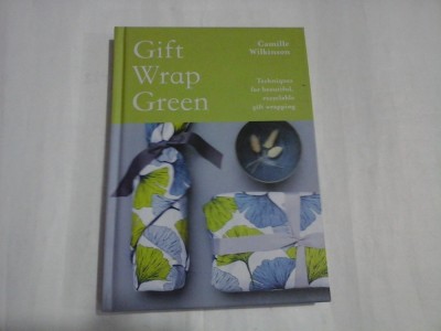 GIFT WRAP GREEN - CAMILLE WILKINSON foto