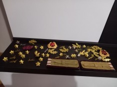 Epoleți si insemne militare