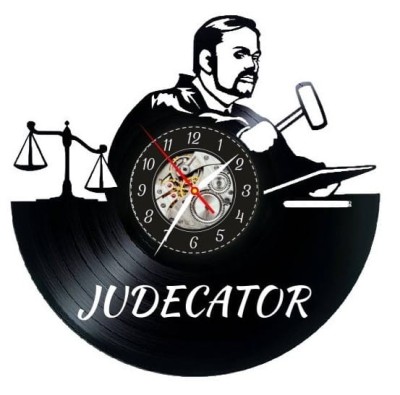 JUDECATOR-ceas de perete foto