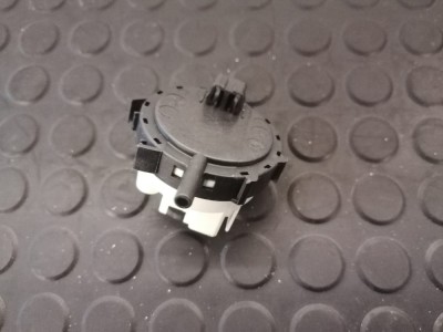 Presostat nivel masina de spalat verticala Whirpool TDLR / C39 foto