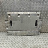 Scut motor central spate ASTON MARTIN DB11 2022 OEM: HY53-17C857-A,HY53-17C857-A-PIA01