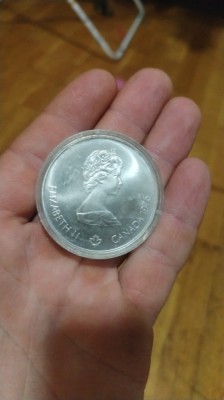 Moneda de 5 dolari Canada foto