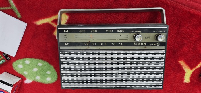 RADIO STERN PARTY ,ANUL 1976 , TRANZISTORI GERMANIU , FUNCTIONEAZA !