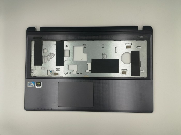 ASUS X55V Palmrest