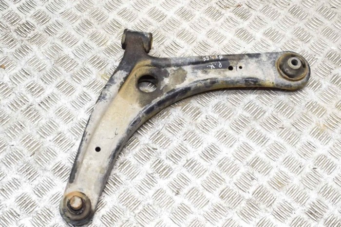 Braț inferior st&acirc;nga față MITSUBISHI ASX GA_W_ 2011 OEM: 4013A281 18173559