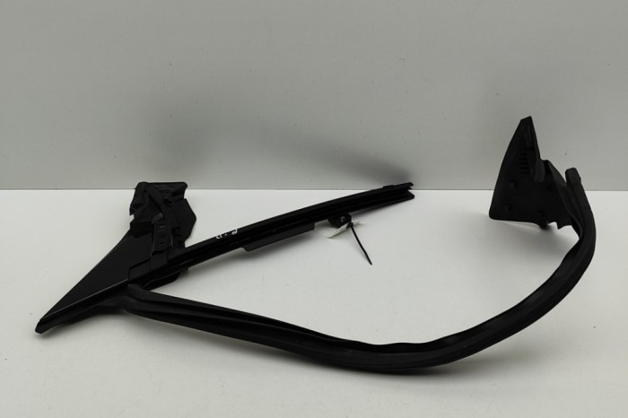 Chedar geam ușă dreapta față AUDI E-TRON GT 2023 OEM: 9J1837434 | 31454228