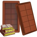 Cumpara ieftin Forma ciocolata Dubai din silicon premium, antiaderenta TopBazar Forma clasica de ciocolata Dubai 10 patratele, 25 x13 x2 cm, Maro