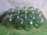 Lot 17 bucati ventuze vechi romanesti mijlocul sec XX pentru tratament medical !