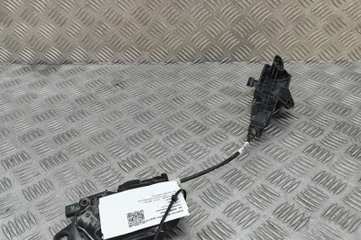 &amp;Icirc;ncuietoare haion TESLA MODEL Y 2022 OEM: 1643071-00-A | 29992343 foto