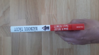 Abram N. Shulsky , Gary J. Schmitt - Razboiul tacut . Introducere in universul informatiilor secrete ( 2008 ) istoria serviciilor intelligence foto