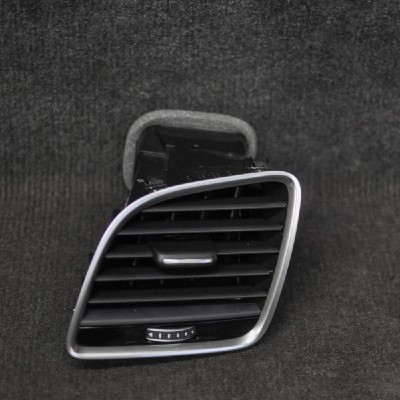 Gura de ventilație planșa de bord AUDI Q3 8U 2016 OEM: 8U1820901E8U1820901B8U1820901C 2174802 foto