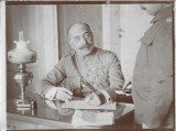 P3209N Ofițer rom&acirc;n &icirc;n uniformă model 1912, cu &icirc;nsemn de rănit