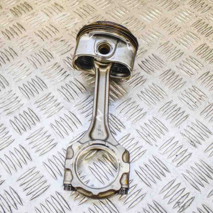 Piston LEXUS IS III _E3_ 2014 OEM: 13211-36050-A0,13201-39225-A0