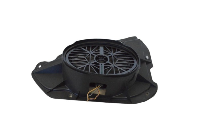 Difuzor ușă dreapta spate PEUGEOT RCZ 2010 OEM: YM40503680 24770315