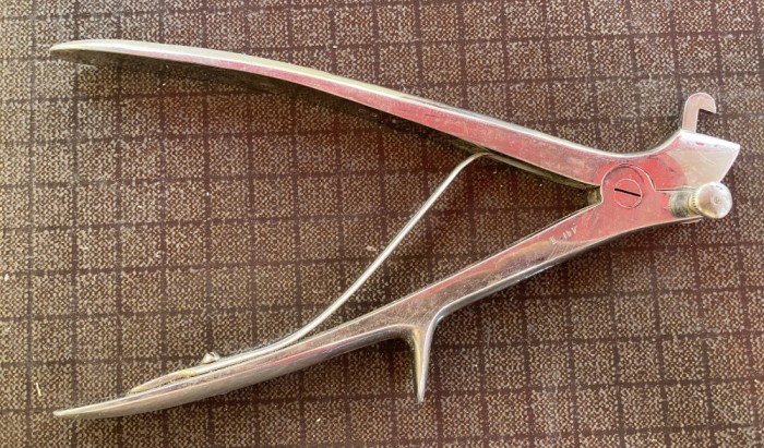 Instrument chirurgical,forceps intervenții craniene