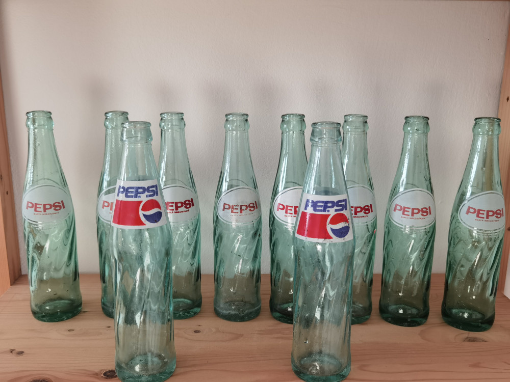Sticle vechi de suc: Pepsi, Coca Cola. Lazi de suc. | Okazii.ro