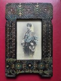 Carte postala litho color Regina Maria in costum popular in rama stil neobrancovenesc