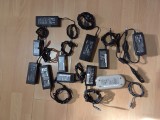 lot 10 incarcatoare laptop -+ un incarcator auto - BONUS