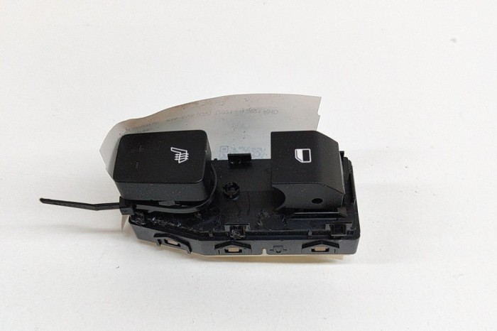 Buton geam ușă dreapta spate KIA EV6 CV 2022 OEM: 93581-CV040 26559064