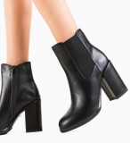 Cumpara ieftin Botine dama Frost Negre
