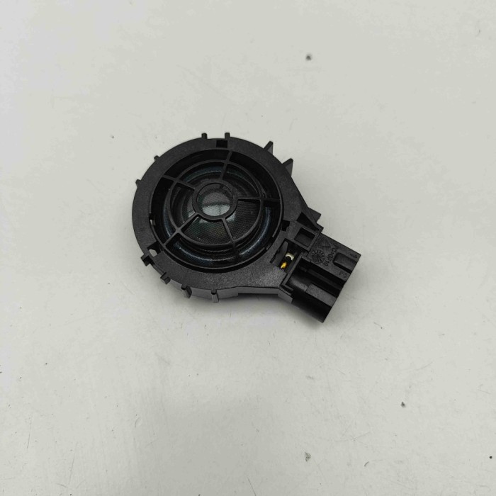 Difuzor ușă dreapta față AUDI A3 8V1, 8VK 2015 OEM: 8V0035399C 31693217