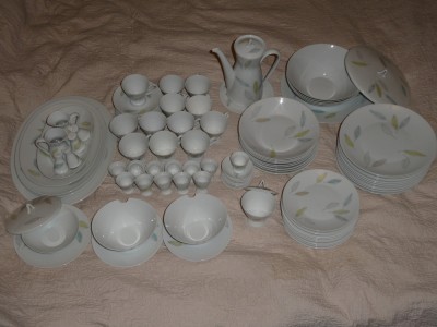 SERVICIU PORTELAN ROSENTHAL - 12 persoane - FORM 2000 - 110 piese - Vintage ! foto