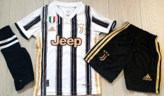 ECHIPAMENTE FOTBAL COPII 11/13 ANI, JUVENTUS-RONALDO-MODEL OFICIAL 2021 foto