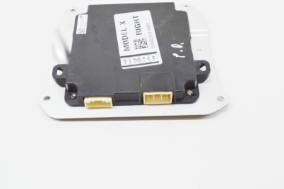 Modul de control ușă dreapta față TESLA MODEL X 2020 OEM: 1050183-00-F,1048860-00-B 21027829 foto